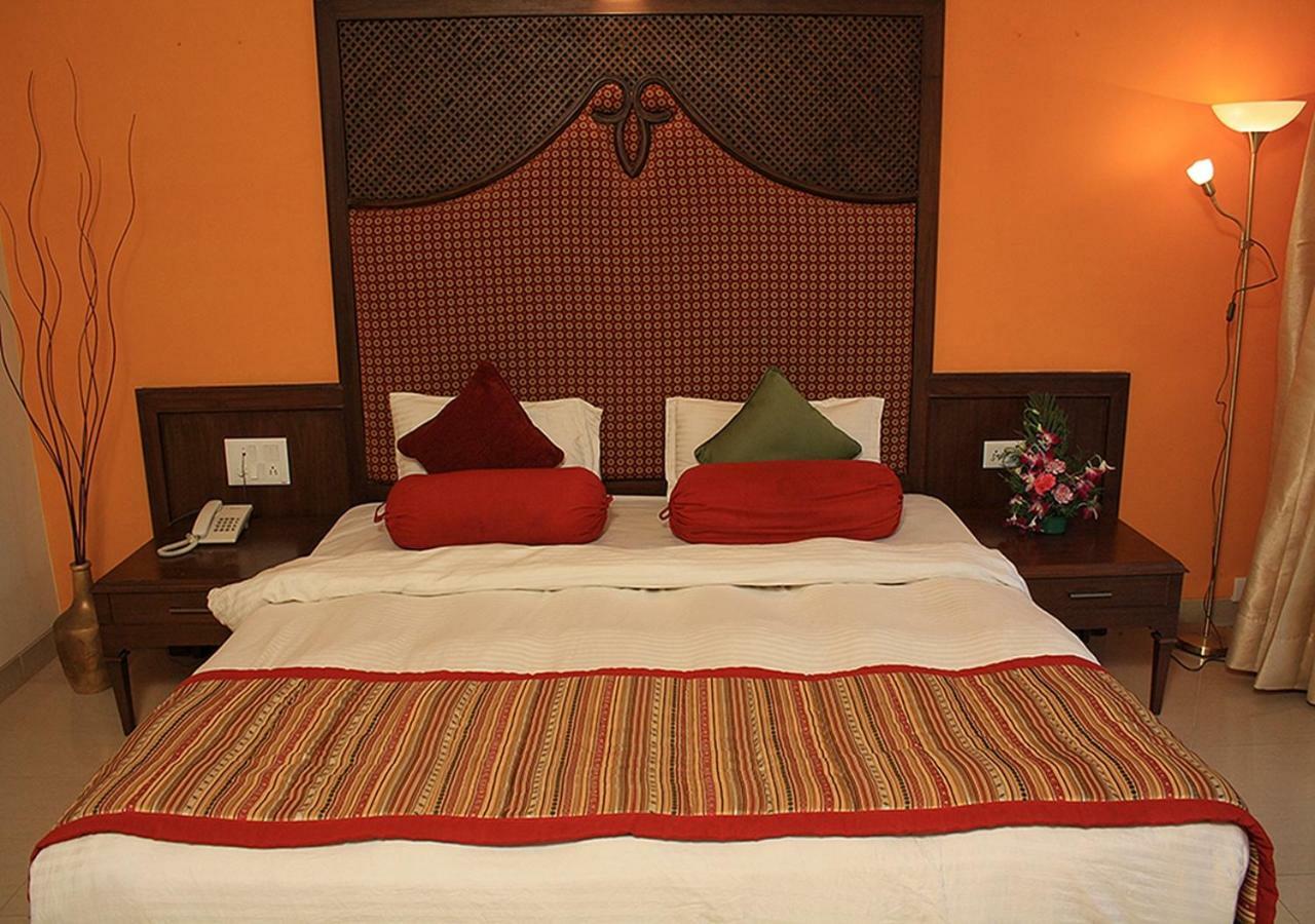 Tangerine Boutique Resort Calangute Exterior photo